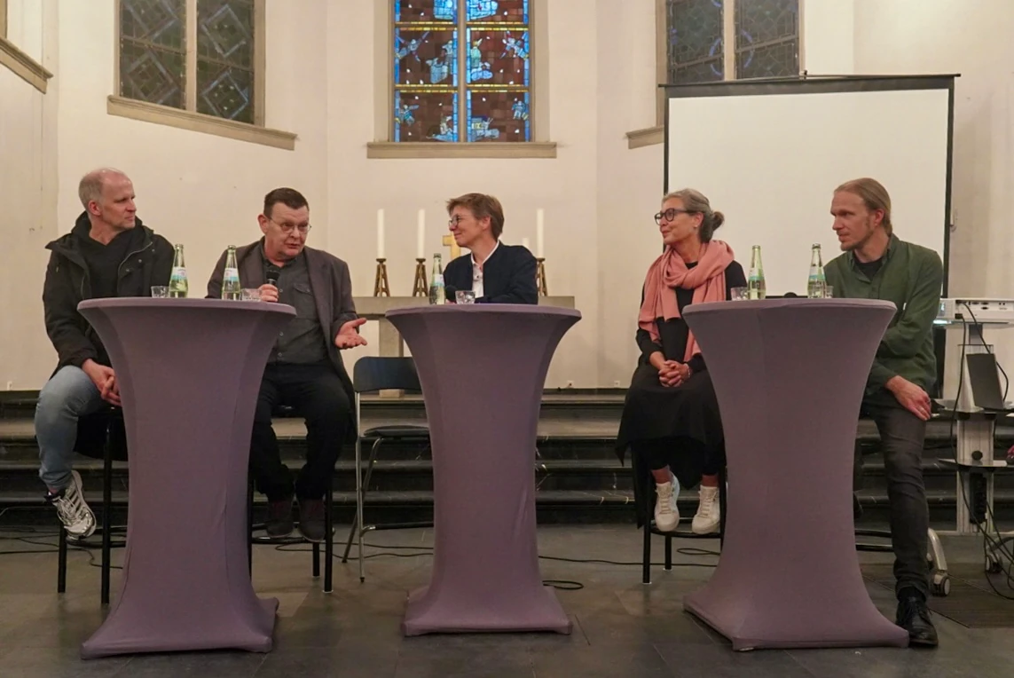 v.l. Stefan Lehmann, Torsten Zelgert, Dr Sandra Dybowski, Angelika Schels-Bernards, Sebastian Dückers
