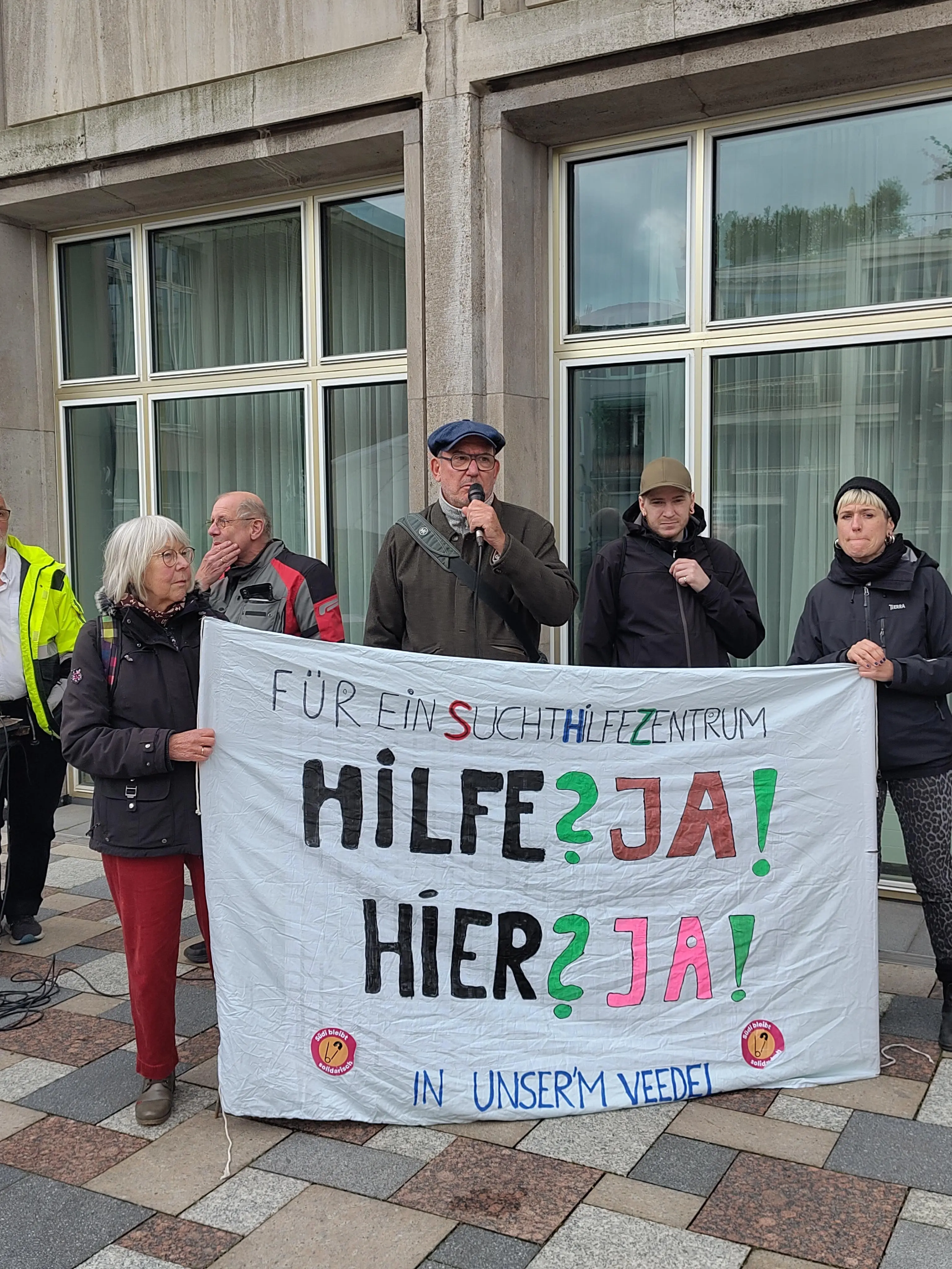 Kundgebung zur Ratssitzung